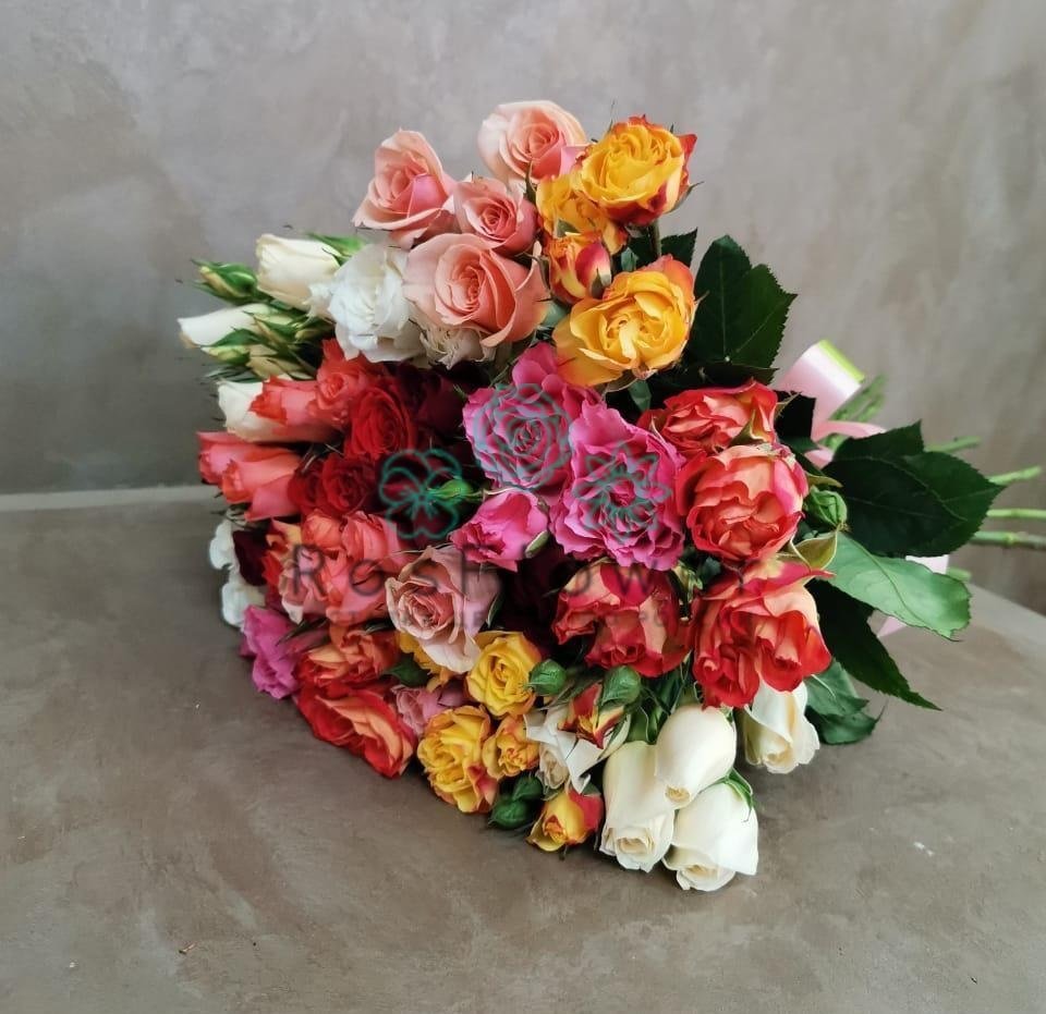 Букет цветов из: Розы в Симе