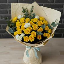 Букет цветов из:  Розы в Симе