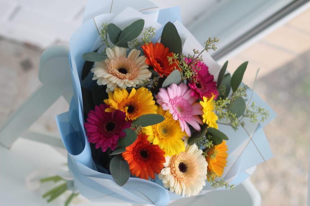 Букет цветов из: Герберы в Симе