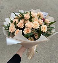 Букет Кремовые розы Латте в Симе