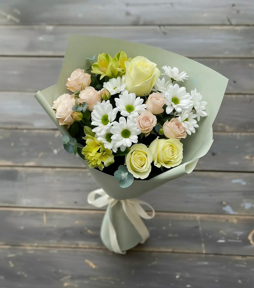 Букет цветов из: Альстромерии, Розы и Хризантемы в Симе