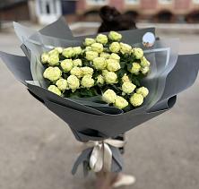Букет Белые кустовые розы Солинеро в Симе