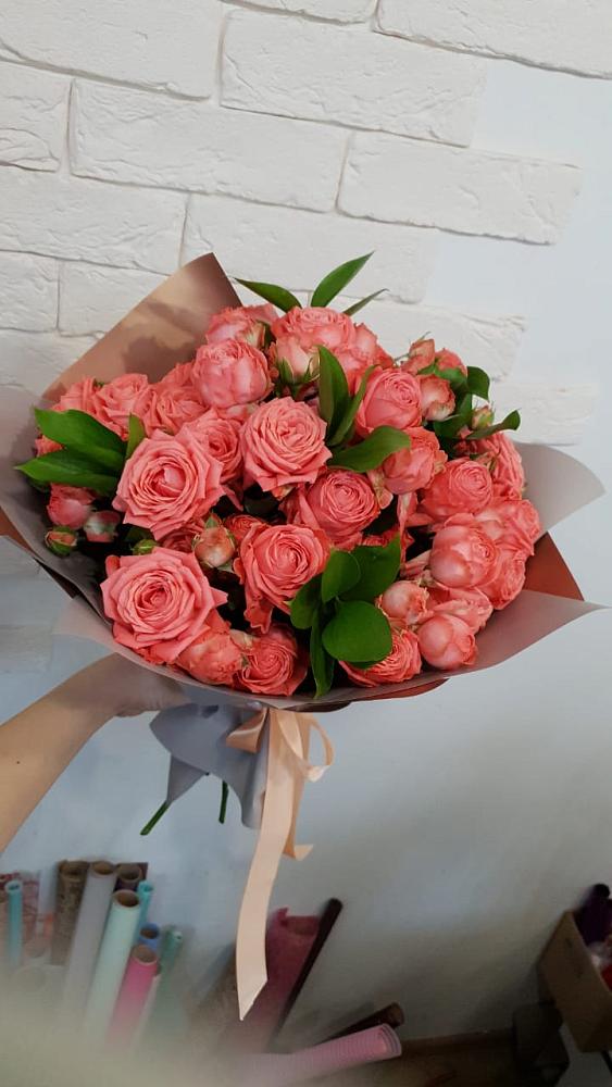 Букет цветов из: Розы в Симе