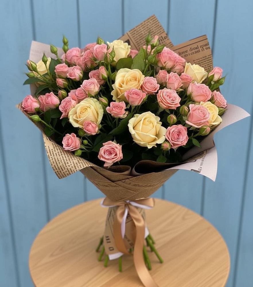 Букет цветов из: Розы в Симе