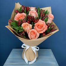 Букет цветов из:  Розы и Альстромерии в Симе