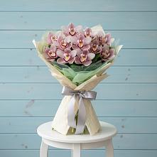 Букет цветов из:  Орхидеи и Розы в Симе