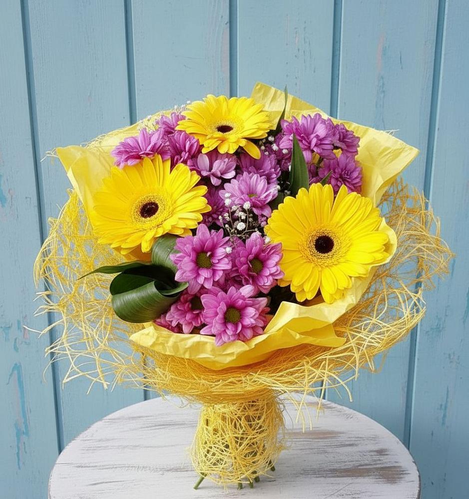 Букет цветов из: Хризантемы и Герберы в Симе
