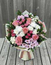 Букет цветов из:  Альстромерии, Гвоздики, Розы и Хризантемы #REPLACE_PRED# Симе