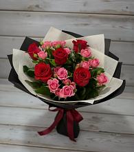 Букет цветов из:  Розы #REPLACE_PRED# Симе