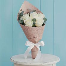 Букет цветов из:  Розы в Симе