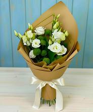 Букет цветов из:  Хризантемы и Лизиантусы в Симе