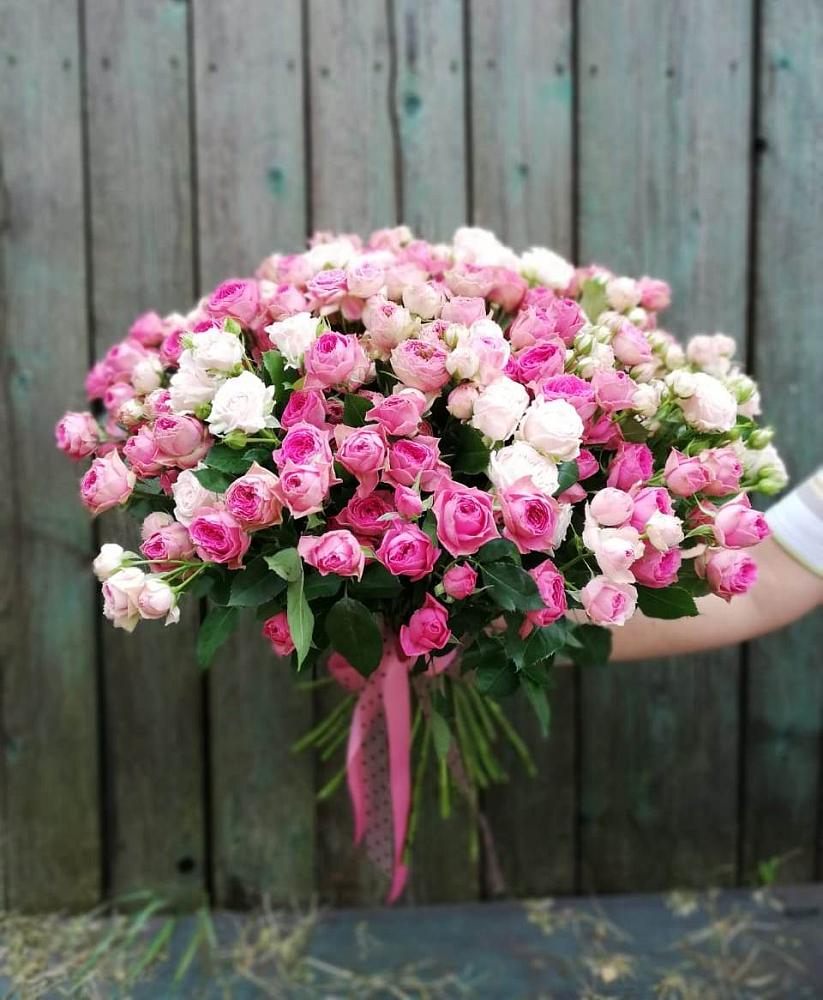 Букет Розовые кустовые розы Натали и Лав Лидия в Симе