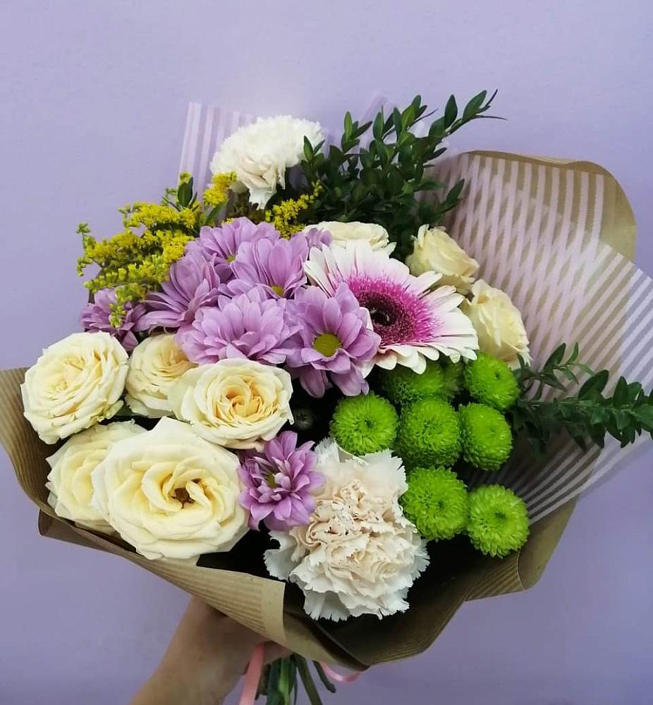 Букет цветов из: Хризантемы, Розы, Гвоздики и Герберы в Симе