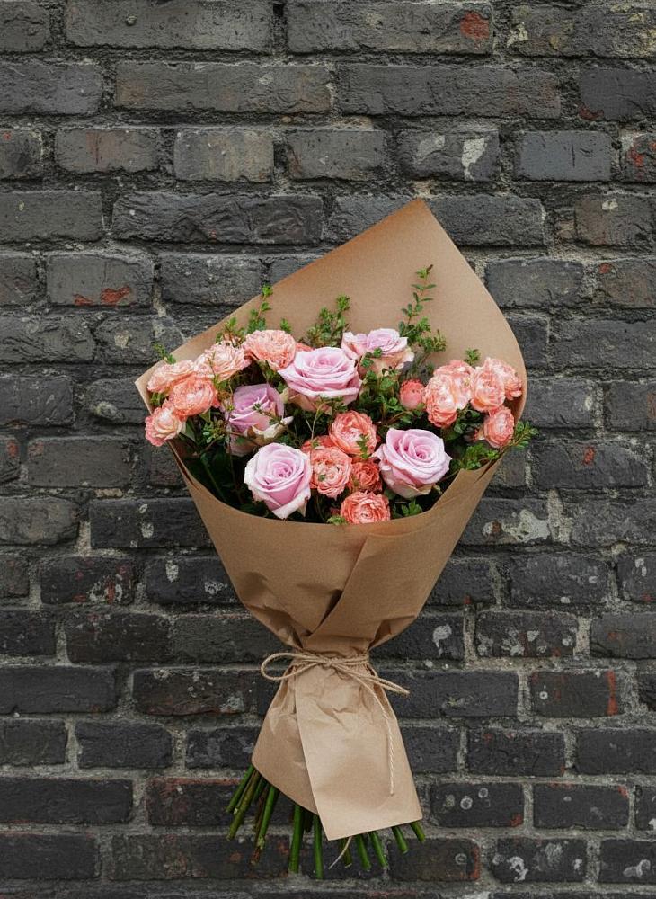 Букет цветов из: Розы в Симе