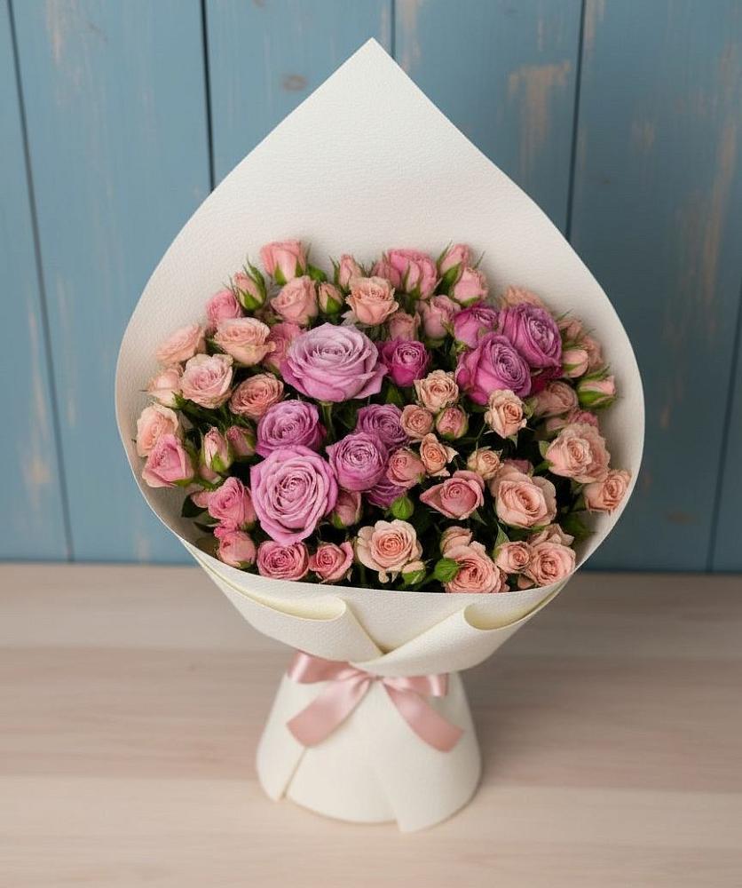 Букет цветов из: Розы в Симе