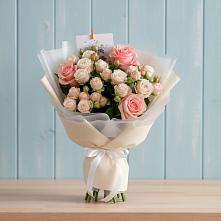 Букет цветов из:  Розы в Симе