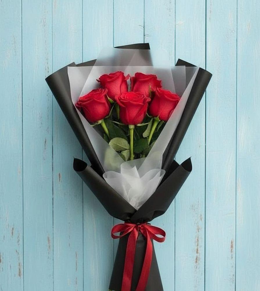 Букет цветов из: Розы в Симе