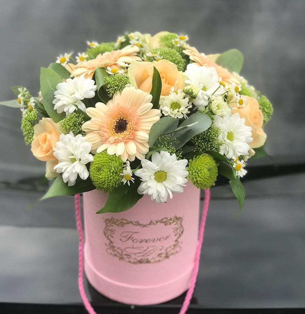 Цветочная композиция из Розы, Герберы и Хризантемы в шляпной коробке в Симе