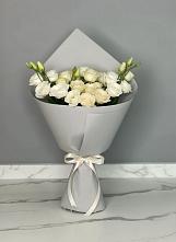 Букет цветов из:  Розы и Лизиантусы в Симе